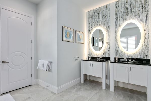 The Atlantic Adventure Suite en-suite bathroom