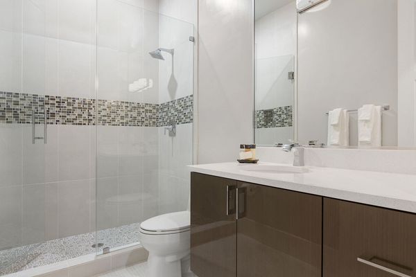 Ensuite bathroom