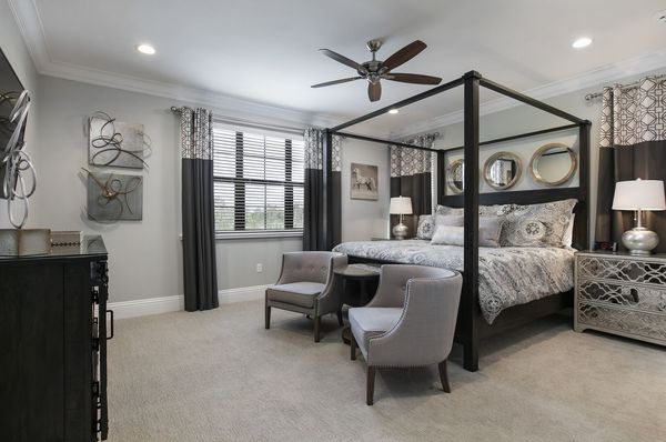 Master Suite 8 features a beautiful king size bed with en-suite bathroom