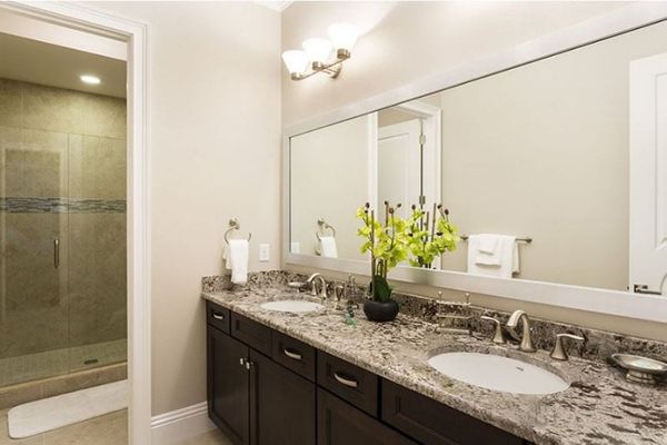 En-suite bathroom with a walk-in shower