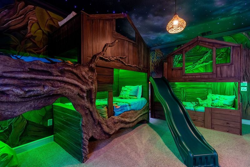 Jungle tree house bedroom with fiber optic ceiling so can feel like they are sleeping under the stars