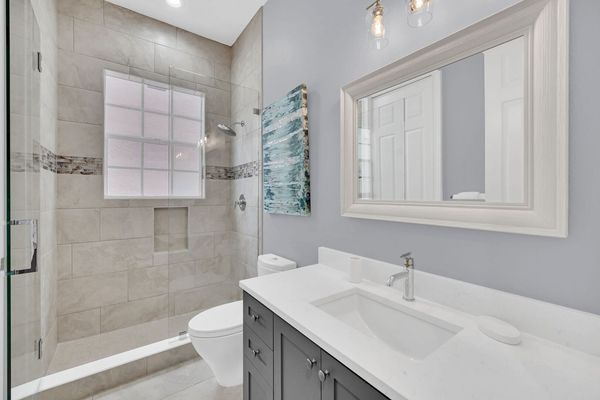 A family bathroom on the 2nd floor