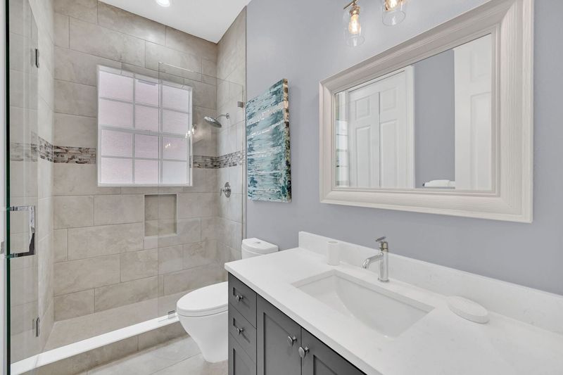 A family bathroom on the 2nd floor