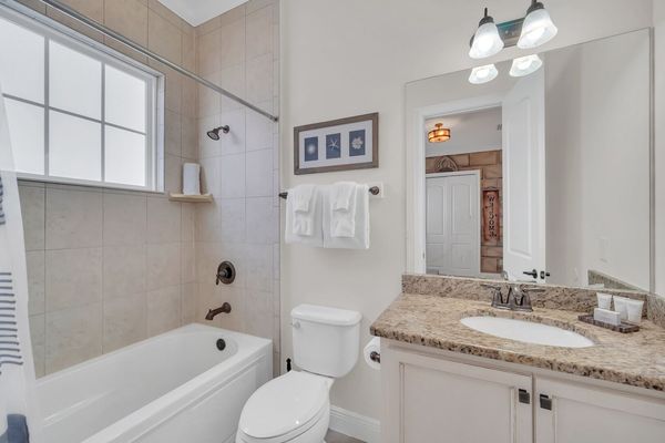The kids private bathroom