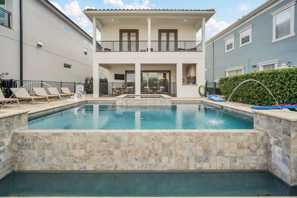 7 Bedroom Villa with Infinity Pool