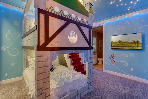 Little ones will feel like they are in Arendelle in this custom bedroom