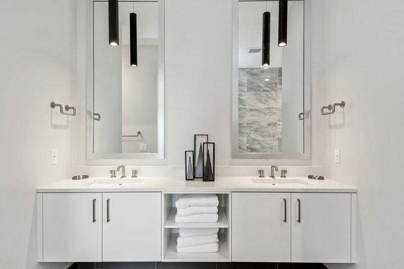Ensuite vanity