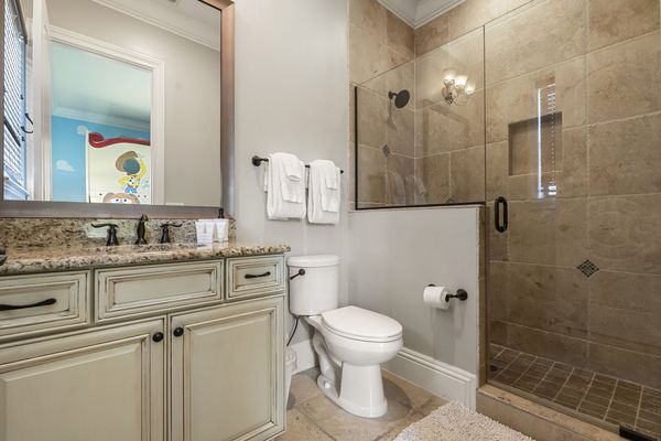 Ensuite bathroom for the kids