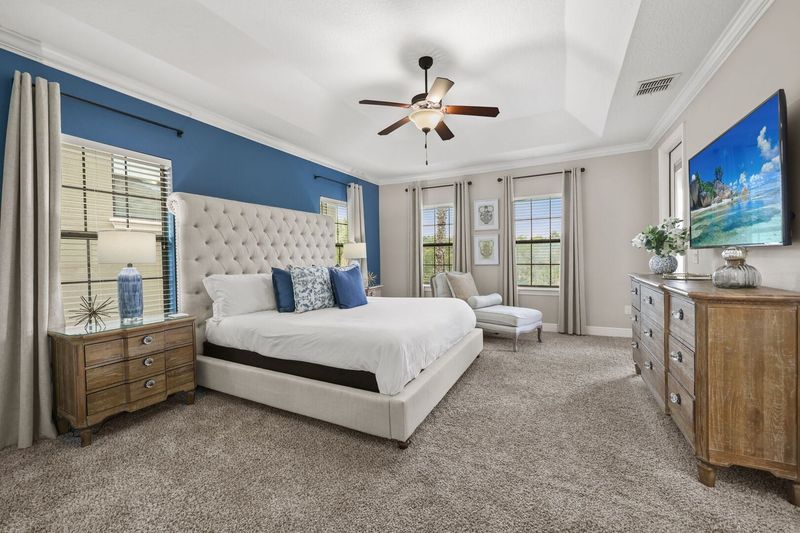 The perfect master suite to relax in comfort and luxury.