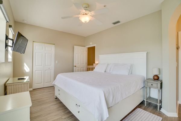 Primary Bedroom - King Bed