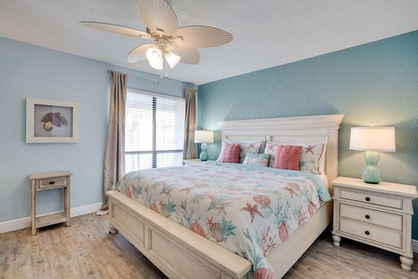 Primary Bedroom - King Bed