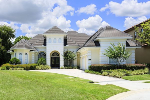 Experience one of Reunion`s finest homes featuring 5,800 Sq. Ft.