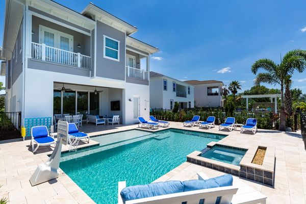 Challenge friends to a round of pool basketball