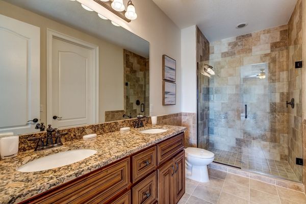 Ensuite bathroom