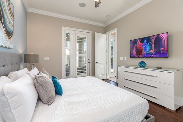 Featuring a king bed and access to the pool deck