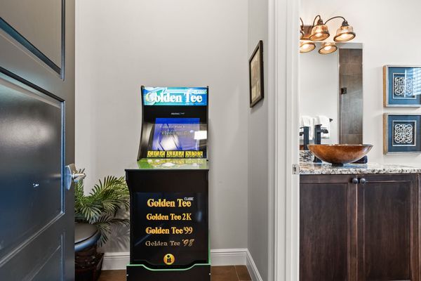 Golden Tee Arcade