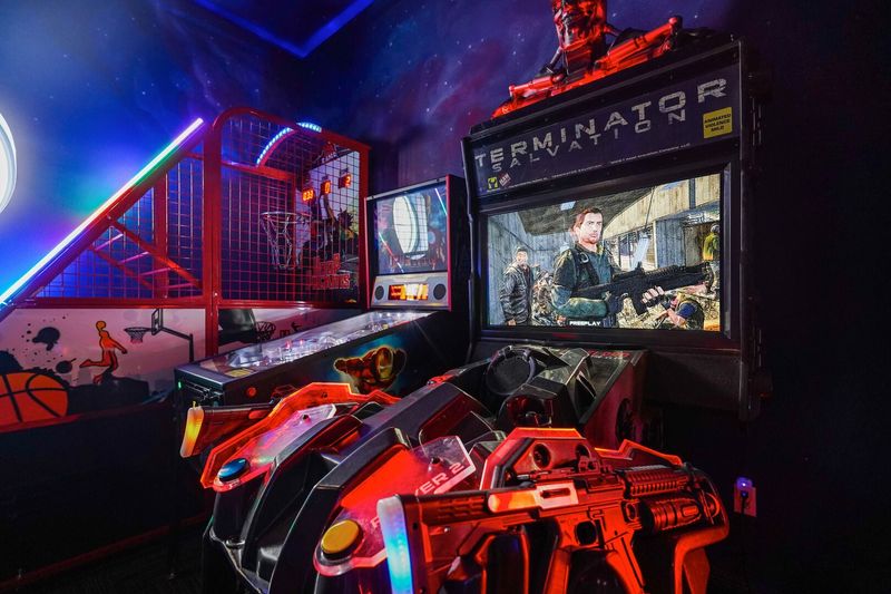 Team up with a friend on the Terminator arcade