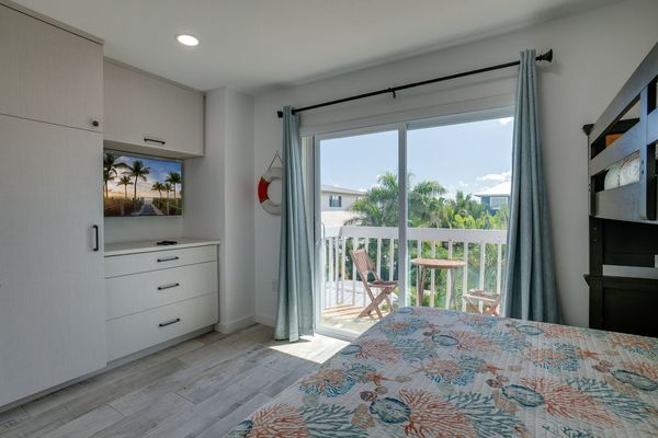 Bedroom 2 - Twin Over Queen