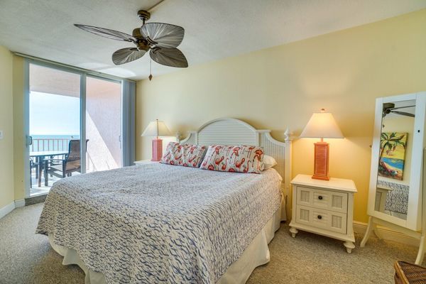 Primary Bedroom - King Bed