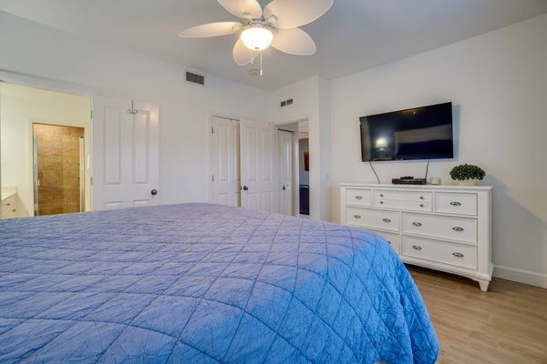 Primary Bedroom - King Bed