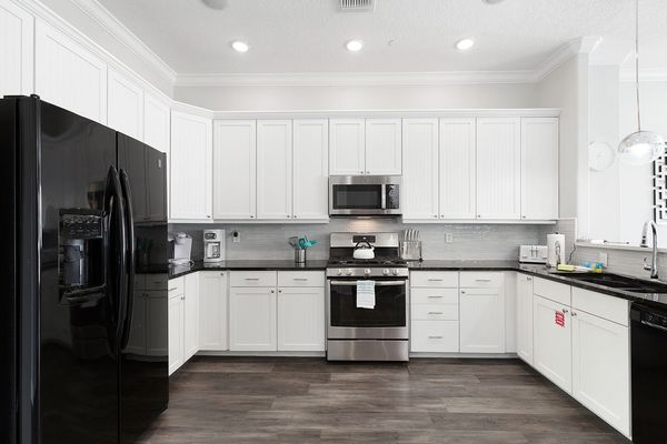 Fully equipped with stainless steel appliances