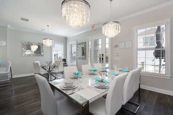 Sit down and create magical memories by having a family dinner