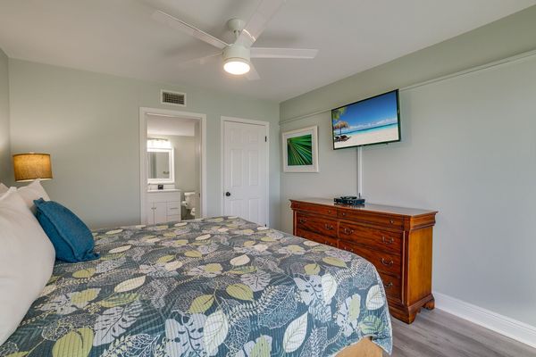 Primary Bedroom - King Bed