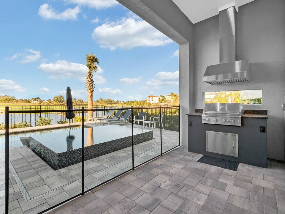 The pool features a safety fence so you can have peace of mind while on your vacation