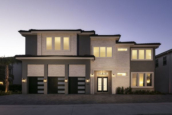 Contact Magical Vacation Homes to book your next vacation today!