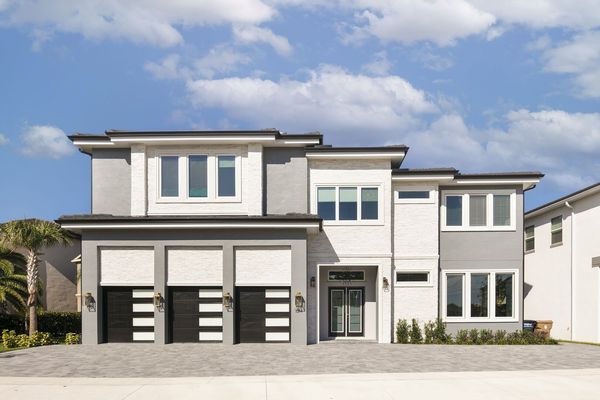 Vacation in luxury at the Modern Jewel at Reunion