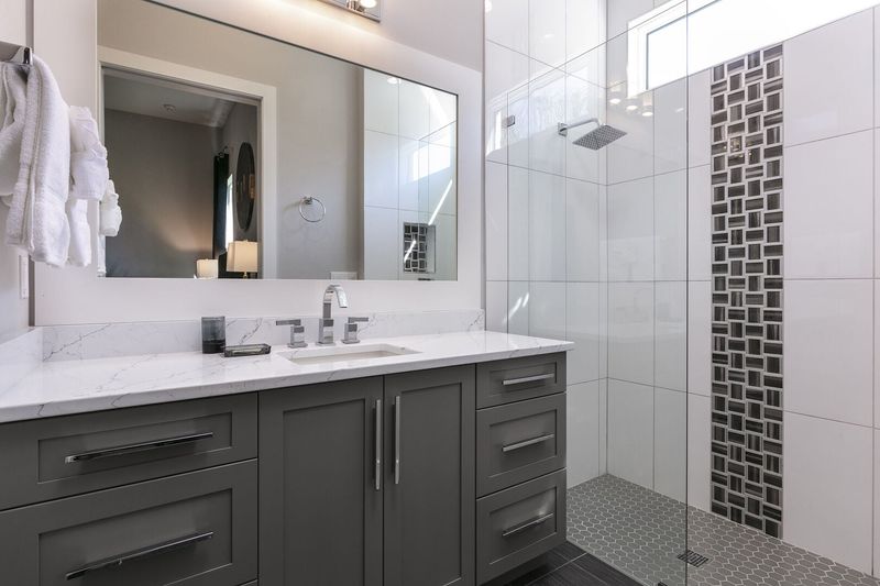 Ensuite bathroom