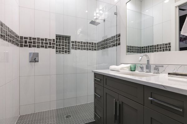 Ensuite bath