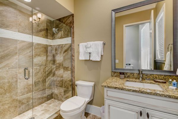 Ensuite bathroom with a walk-in shower