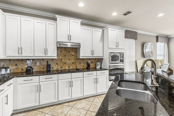 Fully equipped kitchen with all you need to prepare any meal