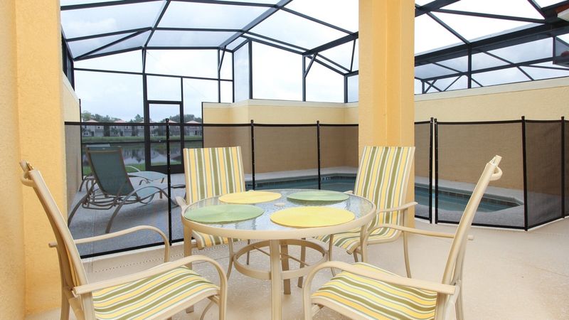 Patio
Pool Faces East