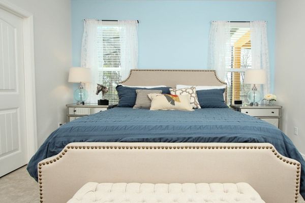 Master King Bedroom 1 Downstairs
42" TV
Attached Bathroom
Tub & Shower