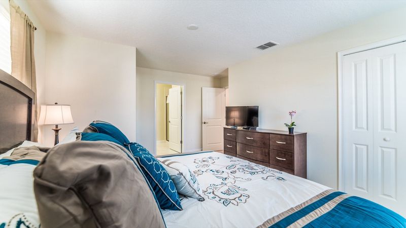 King Suite Bedroom 5 Upstairs
Attached Bathroom-Shower
32" TV