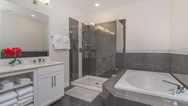 Master King Bathroom 2
Tub And Shower