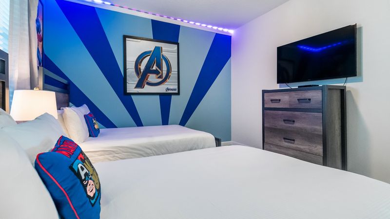 Double/Double Bedroom 3 (Angle)
50" Smart TV