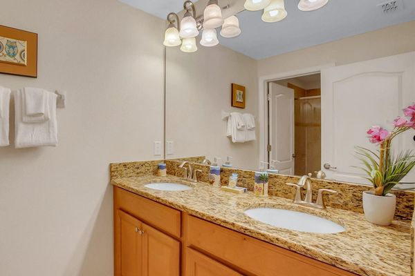 Hall Bathroom 2 Upstairs