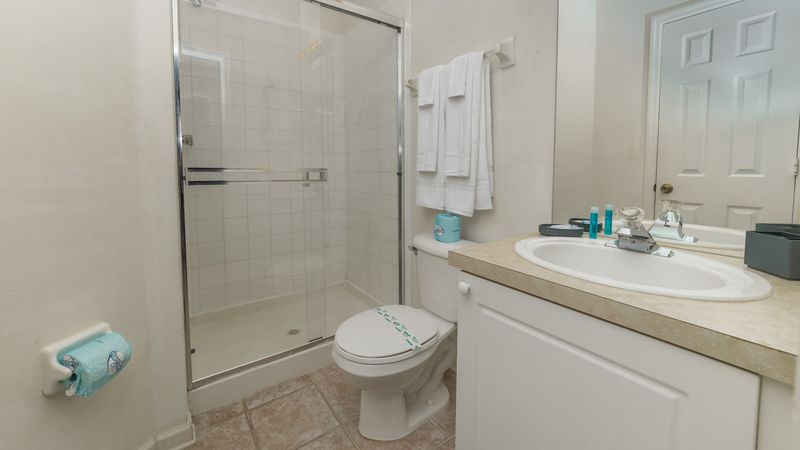 Queen Suite Bathroom 2
Shower