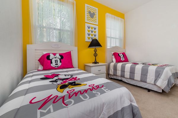 Two Twins Bedroom 3-Minnie