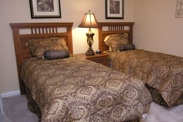 Two Twins Bedroom 4 Upstairs