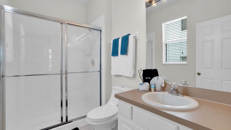 Master King Bathroom 1
Shower
