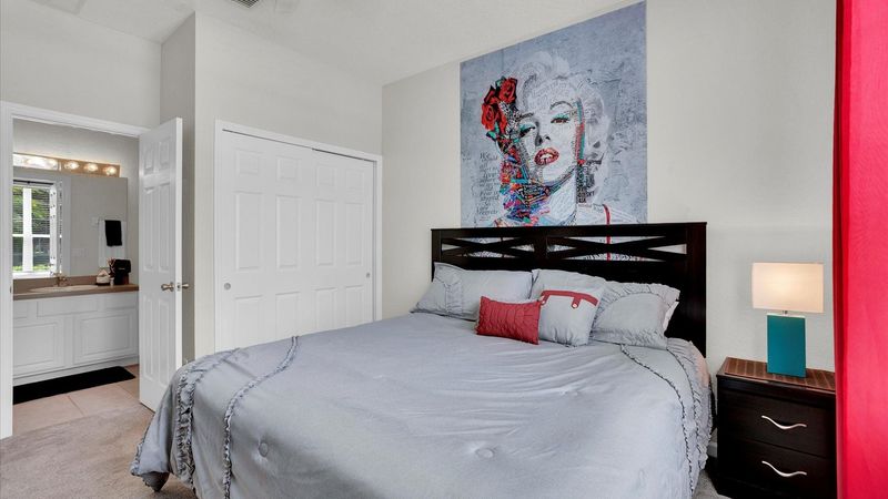 King Suite Bedroom 3 (Angle)