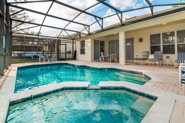 Pool/Spa
Faces South