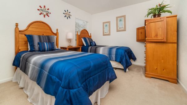 Two Twins Suite Bedroom 4
Upstairs
Attached Bathroom
Tub/Shower Combo