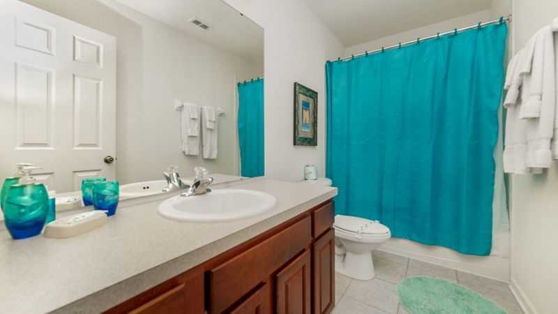 Two Twins Bathroom 5  Upstairs
Tub/Shower Combo