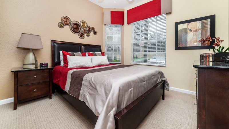 Queen Bedroom 2