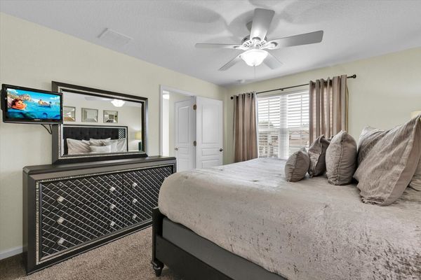 King Suite Bedroom 6 (Angle)
55" Smart TV
TV has been updated